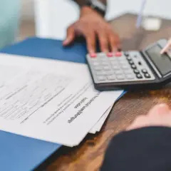 Jak obliczyć stopę zwrotu z nieruchomości kalkulator - uniknij strat w inwestycjach