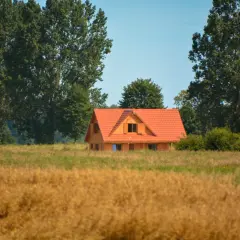 Jak uniknąć podatku od sprzedaży nieruchomości i zaoszczędzić pieniądze