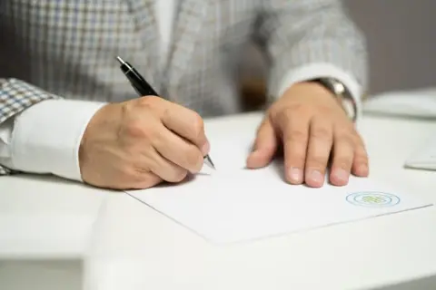 Ile kosztuje wykreślenie hipoteki? Sprawdź, jakie opłaty Cię czekają