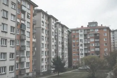 Jak wykupić mieszkanie komunalne - poznaj kluczowe wymagania i kroki