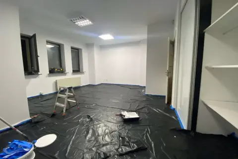 Ile kosztuje metr malowania mieszkania? Sprawdź ceny i porady