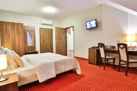 Apartament deluxe co to znaczy – poznaj cechy luksusowych mieszkań