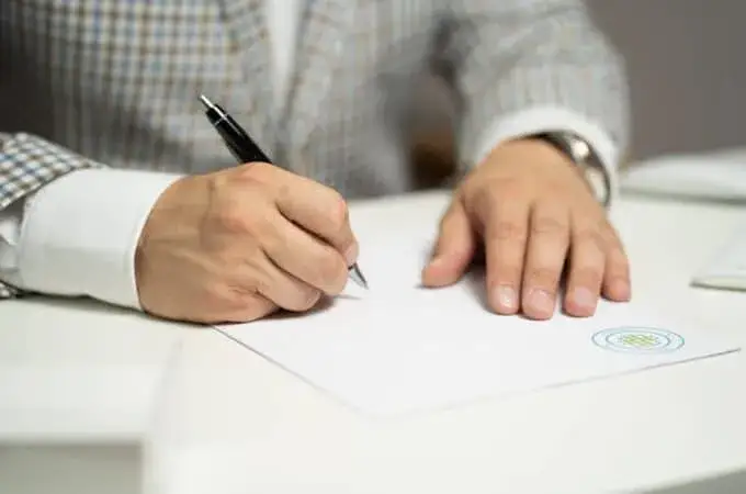Zdjęcie Ile trwa wykreślenie hipoteki z księgi wieczystej? Sprawdź, co wpływa na czas