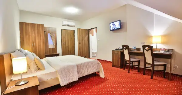 Apartament deluxe co to znaczy – poznaj cechy luksusowych mieszkań
